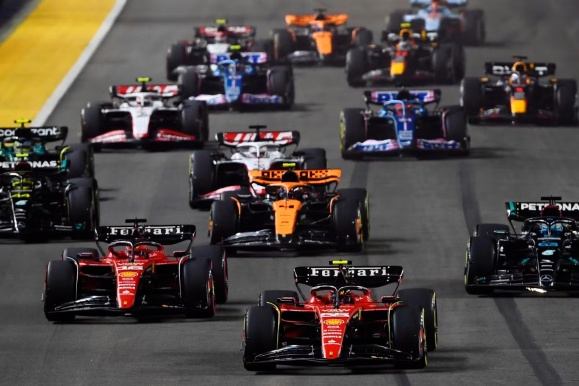 开云体育中国-索伯车队碾压迈凯伦，皮亚斯特里扛起全队