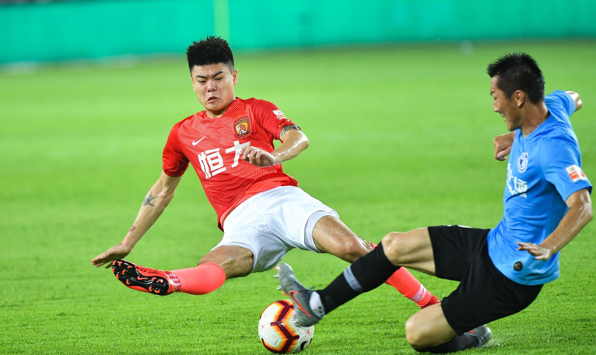 一方客场不敌恒大，实力劣势需努力提升