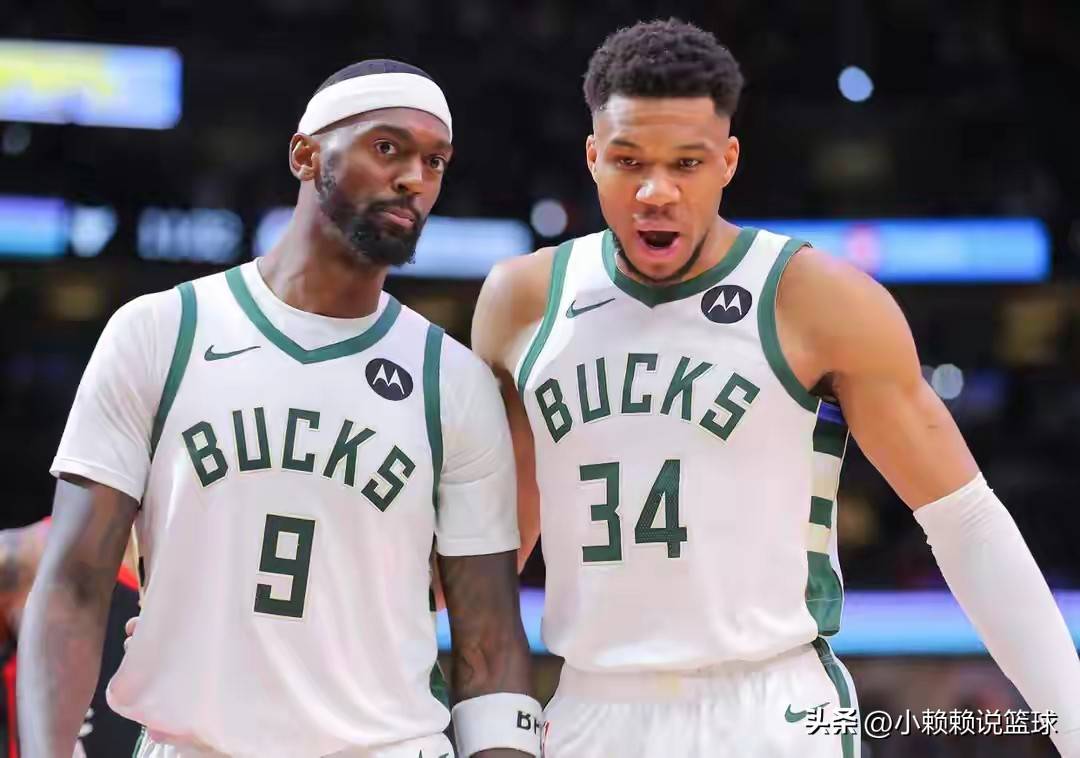 火箭碾压76人，字母哥状态火热