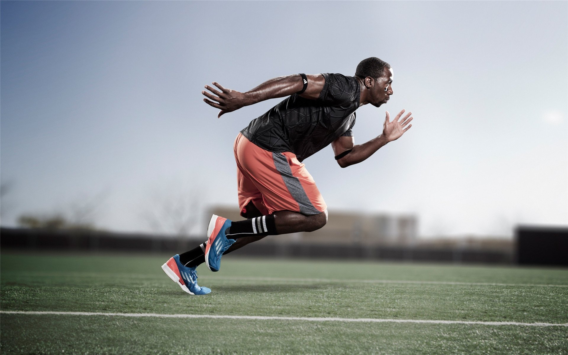 当红军的铁血遇上梅西的魔法，一场定义时代的个人表演